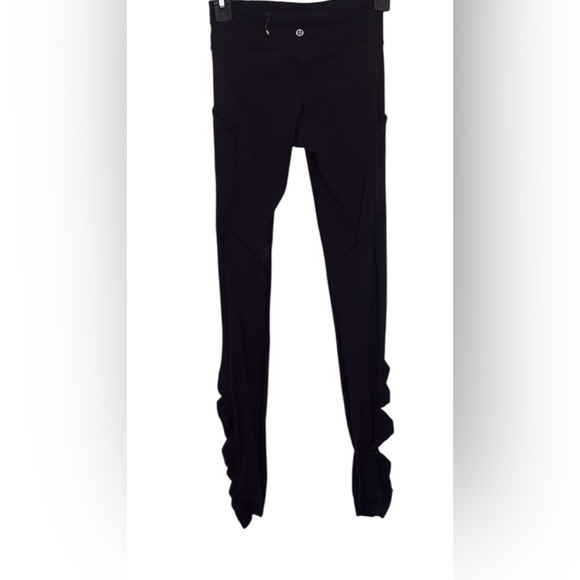 Lululemon ruffle at ankle leggings , black , size 2, length 35” - Picture 3 of 9